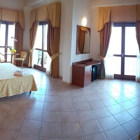 Hotel Piccolo Paradiso 4*