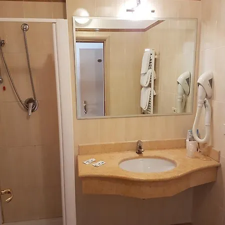Piccolo Paradiso Hotel 4*