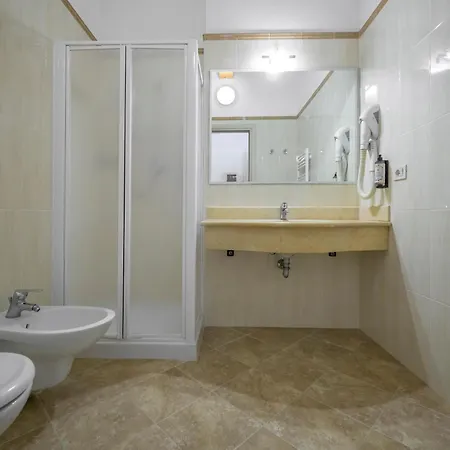 Отель Piccolo Paradiso 4*