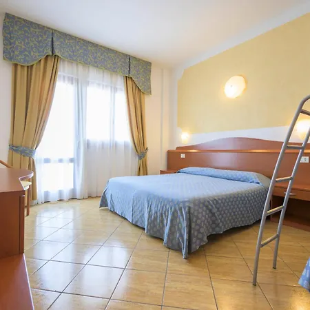 Отель Piccolo Paradiso 4*
