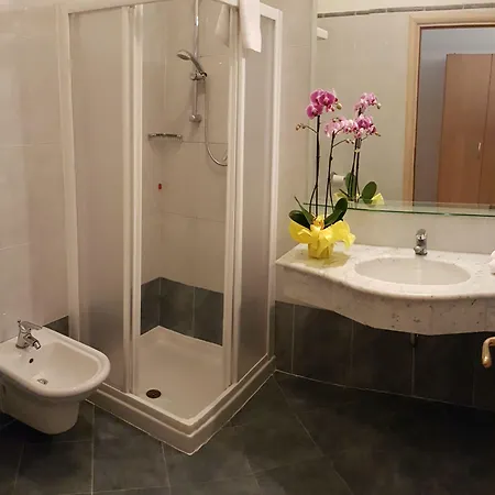 Piccolo Paradiso 4* Тосколано-Мадерно